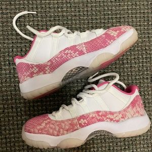 jordan retro 11 pink